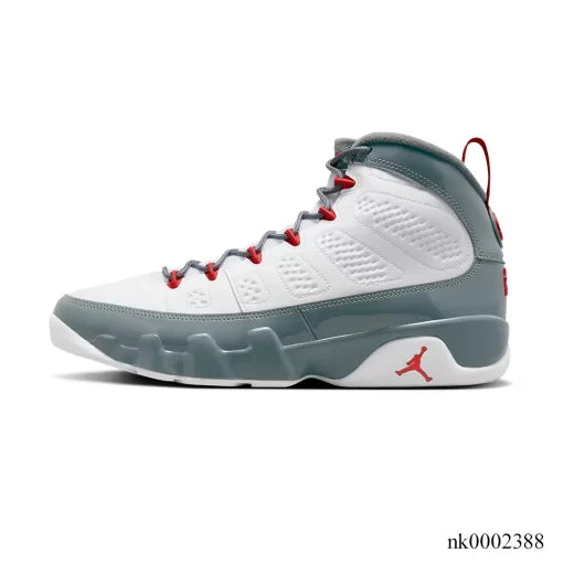 Air Jordan 9 Fire Red Sneakers