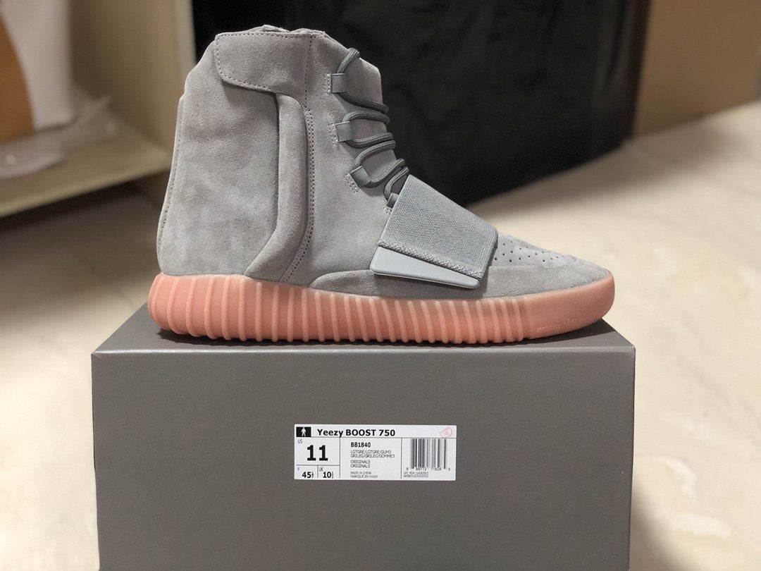 Yeezy Boost 750 Sneakers