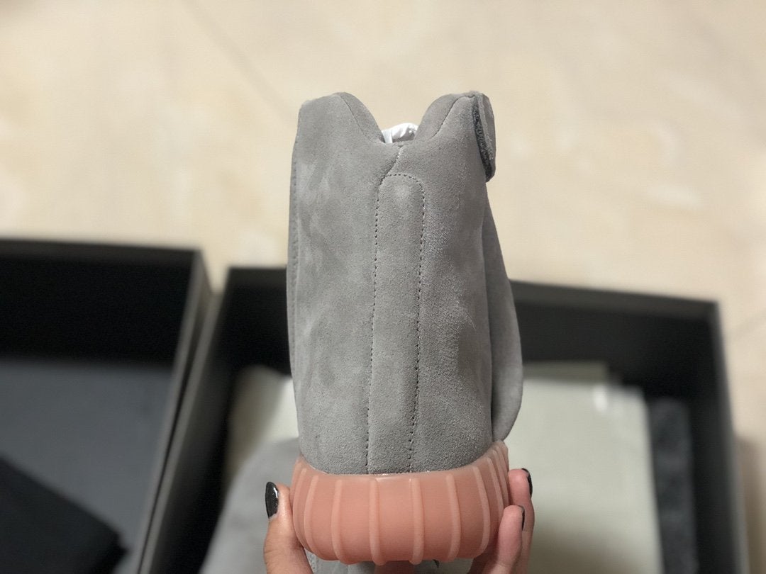 Yeezy Boost 750 Sneakers