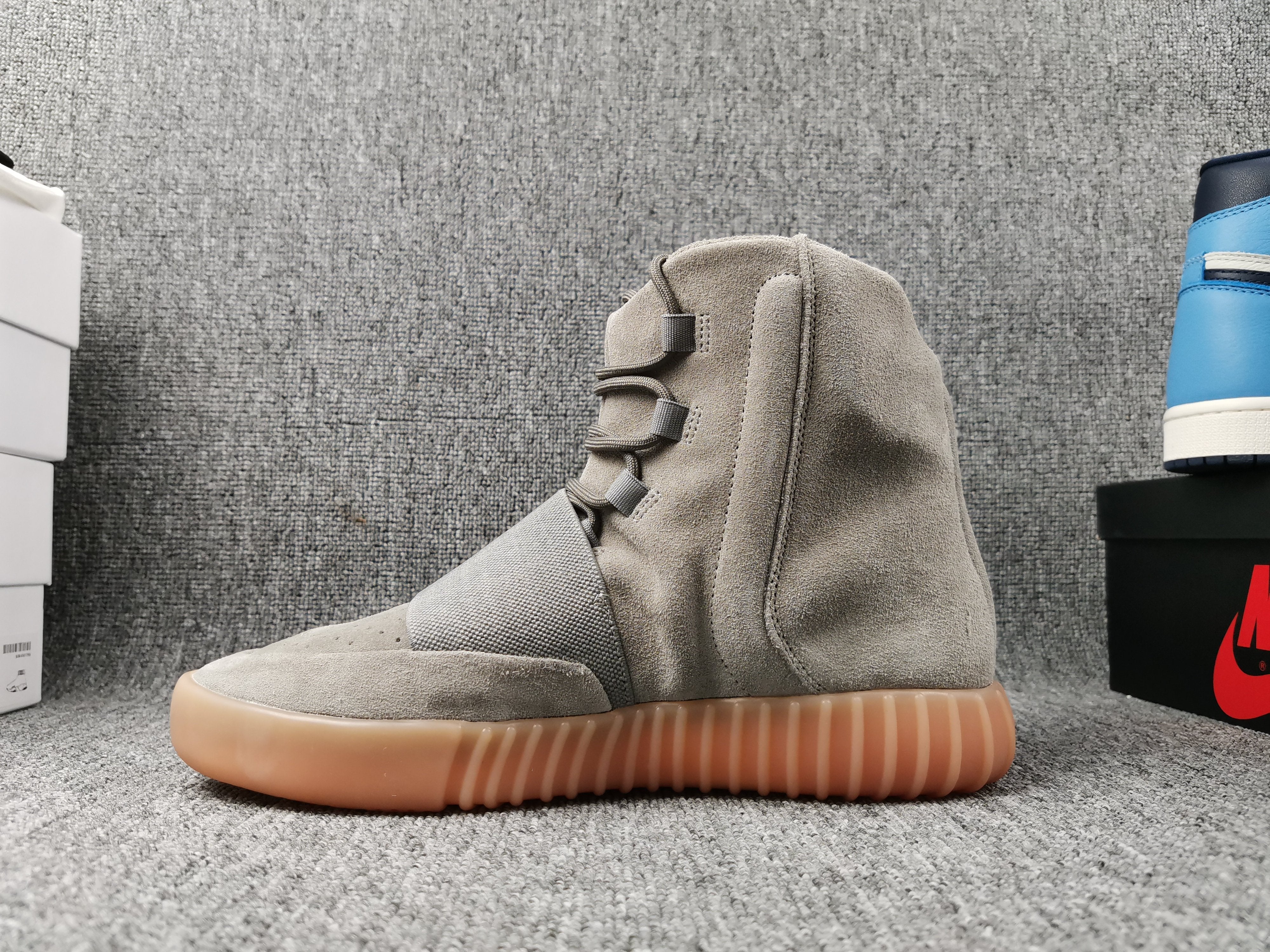 Yeezy Boost 750 Sneakers