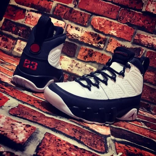 Air Jordan 9 Retro OG Sneakers