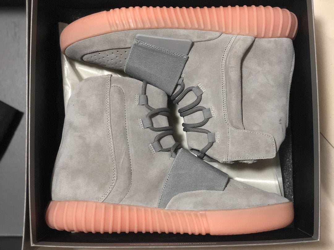 Yeezy Boost 750 Sneakers