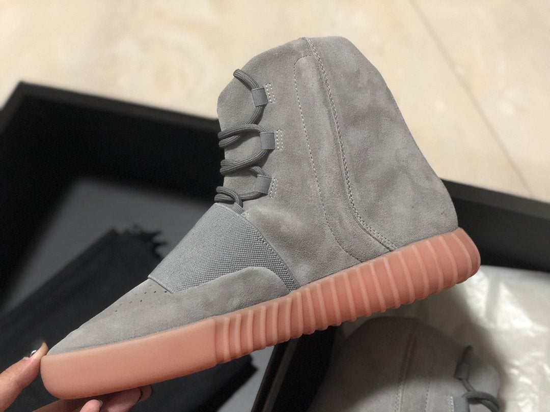 Yeezy Boost 750 Sneakers