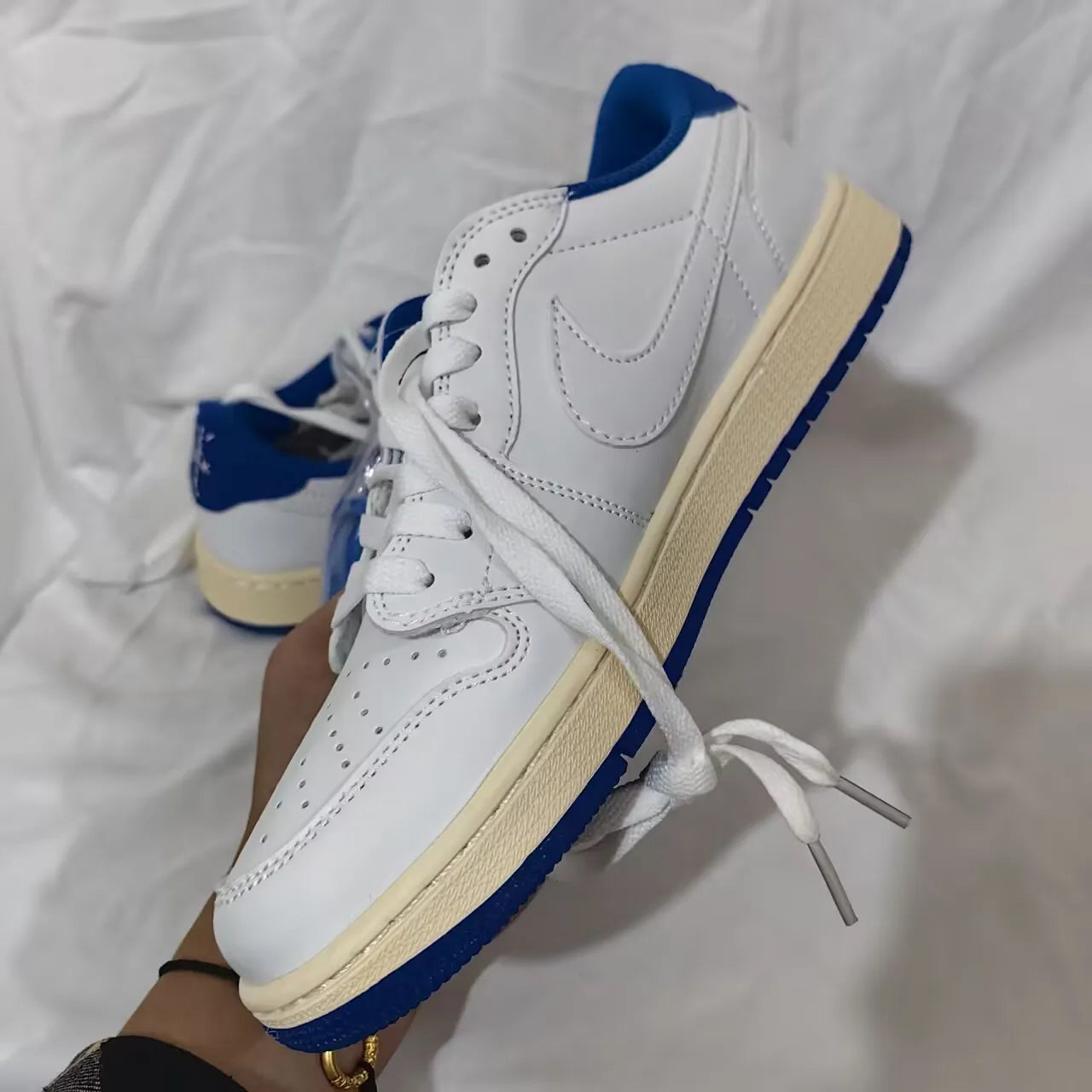 Travis Scott x Fragment AJ 1 Low 2025 Shoes