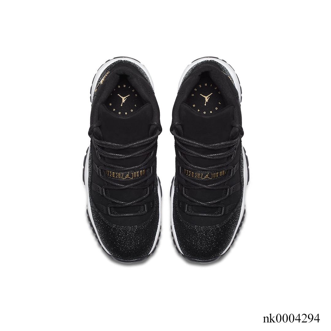 AJ 11 Retro Heiress Black Stingray